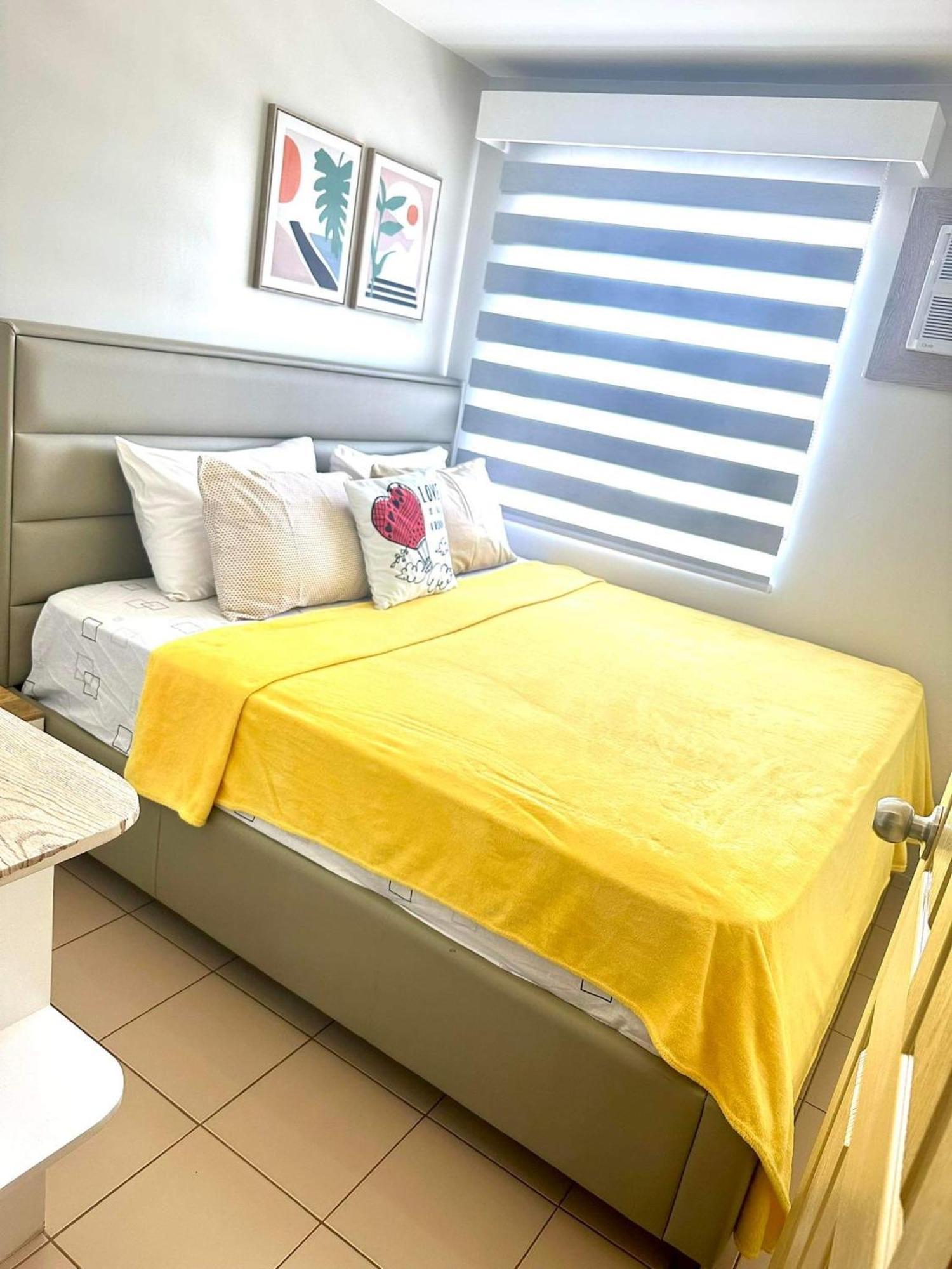 Spacious 2 Bedroom 42Sqm Condo Unit Iloilo City Exteriör bild